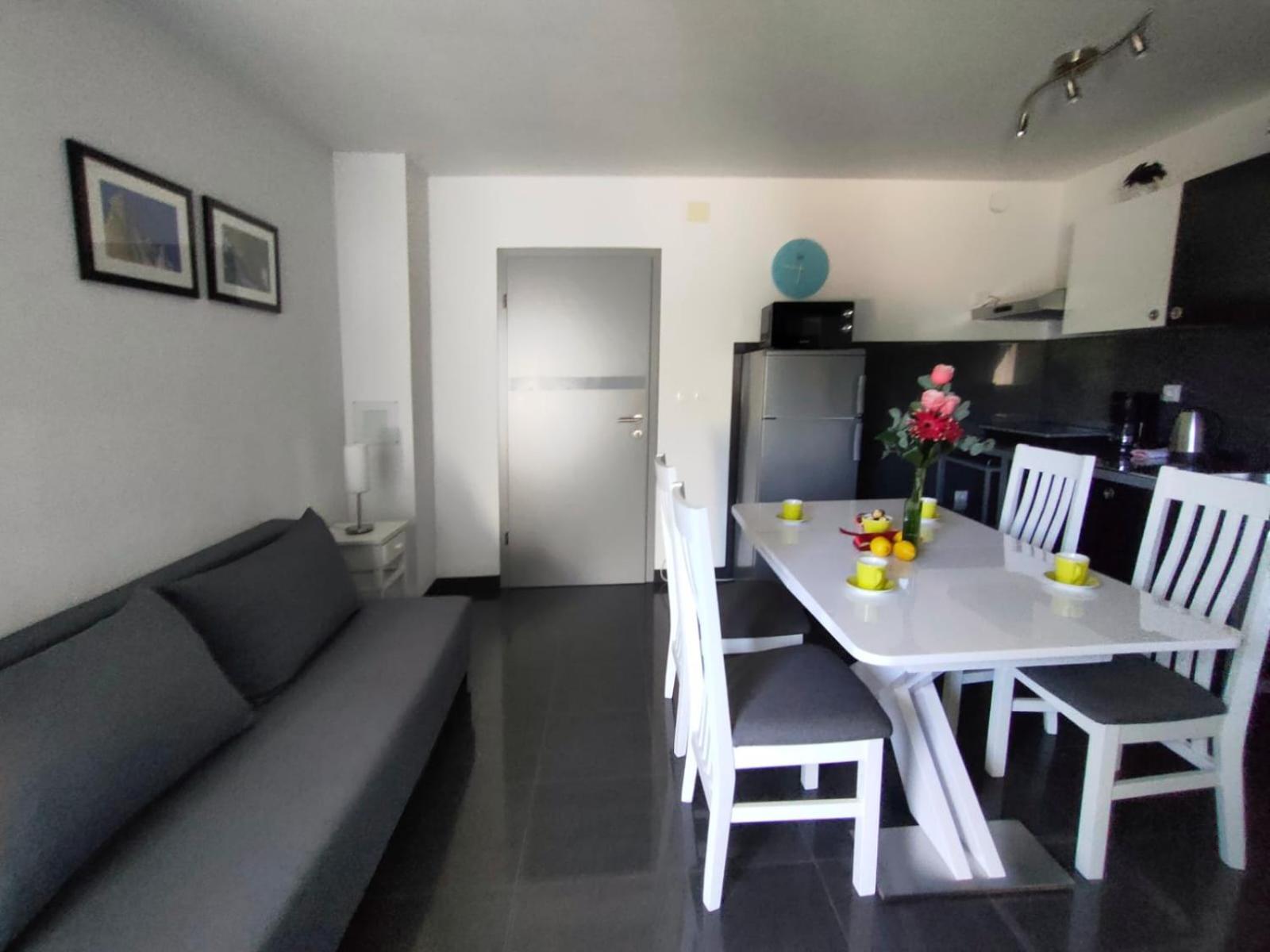 Rafael Apartments Медулин Экстерьер фото