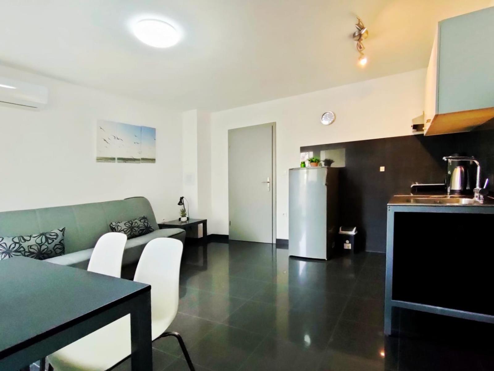 Rafael Apartments Медулин Экстерьер фото